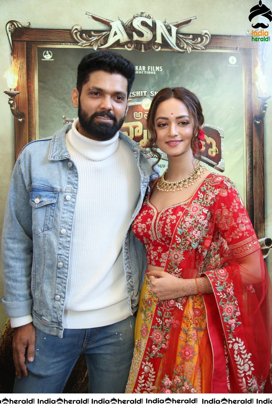 Actor Rakshit Shetty Poses along with Shanvi Srivastava Set 1