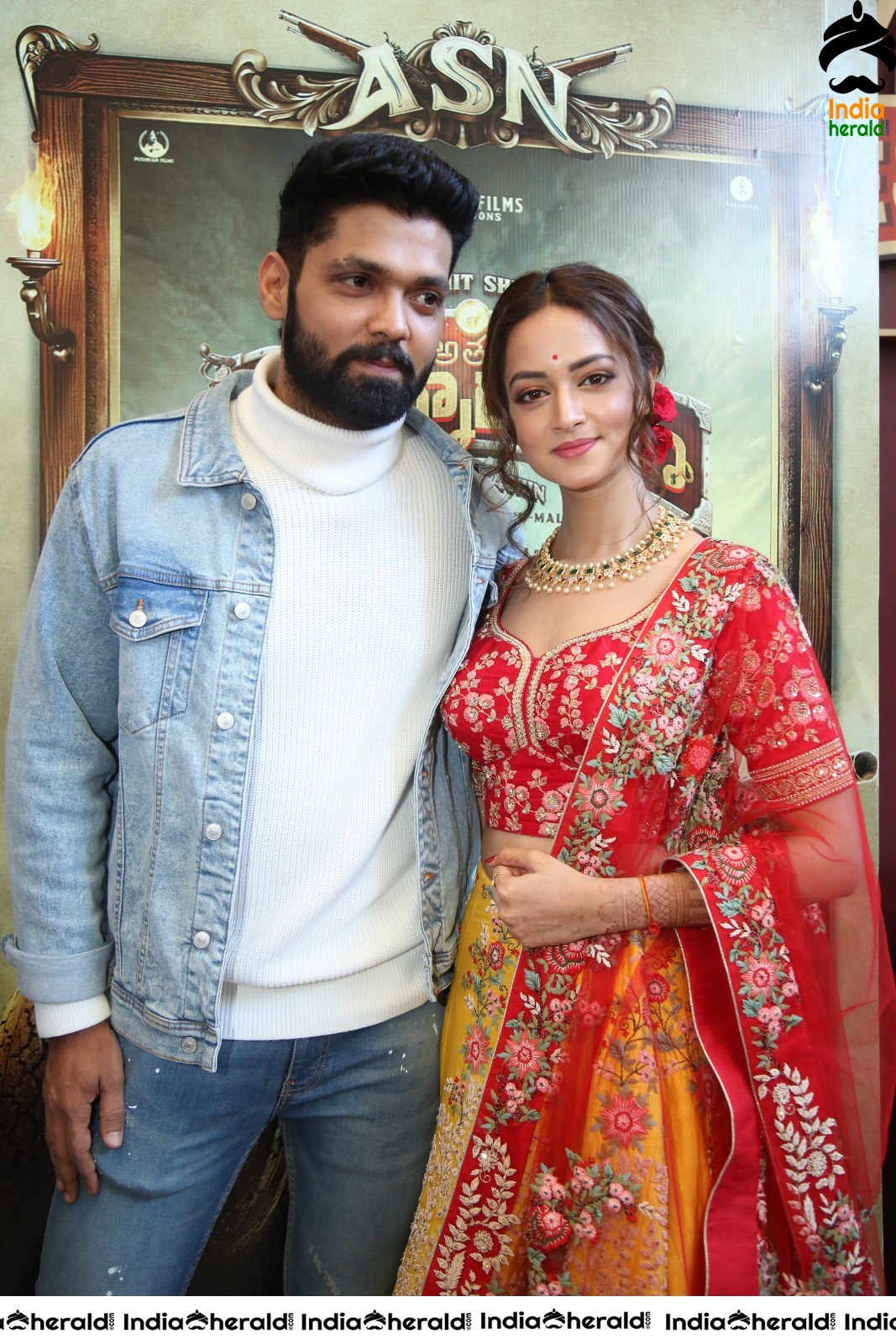 Actor Rakshit Shetty Poses along with Shanvi Srivastava Set 2