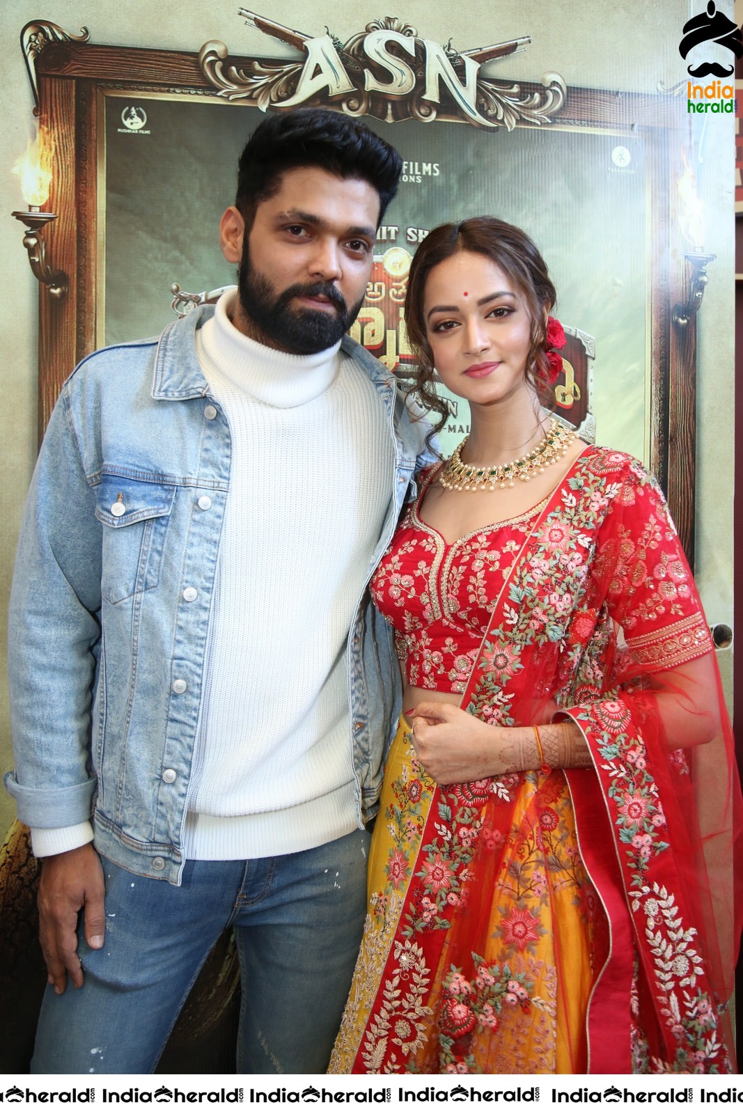 Actor Rakshit Shetty Poses along with Shanvi Srivastava Set 2