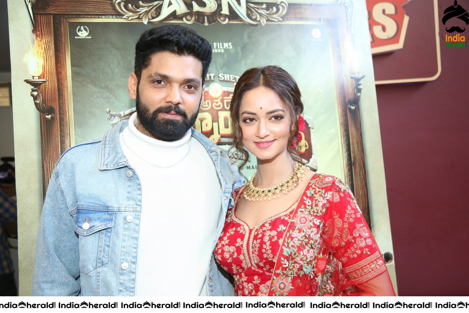 Actor Rakshit Shetty Poses along with Shanvi Srivastava Set 2