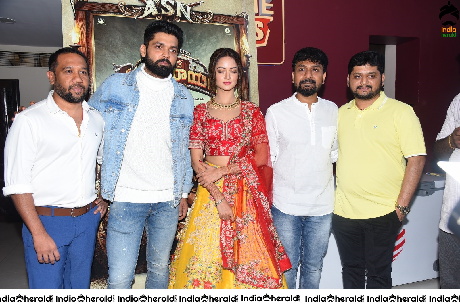 Actor Rakshit Shetty takes Group Photos with Athadu Sriman Narayana Crew Set 2