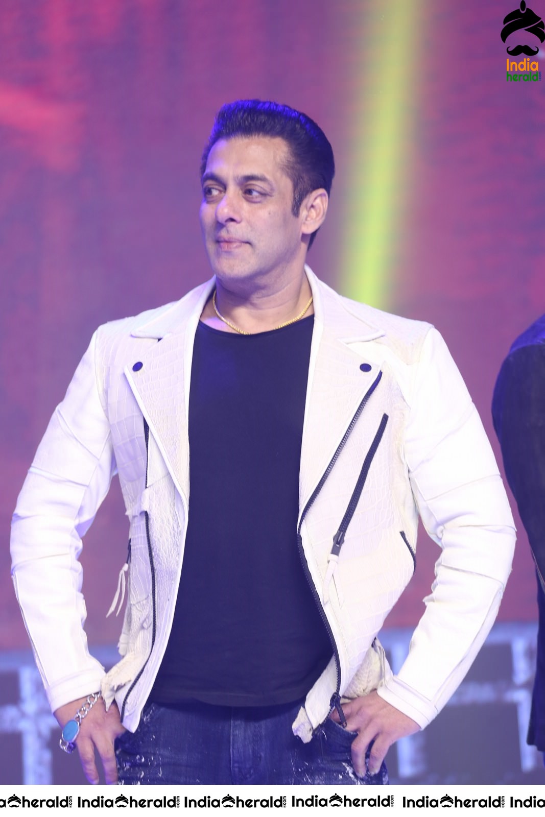 Actor Salman Khan Looking Stylish in these Latest Stills Set 2
