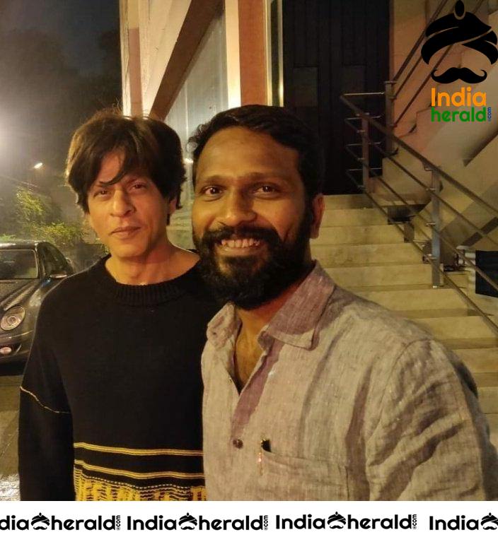 Actor Shah Rukh Khan met Director Vetri Maaran