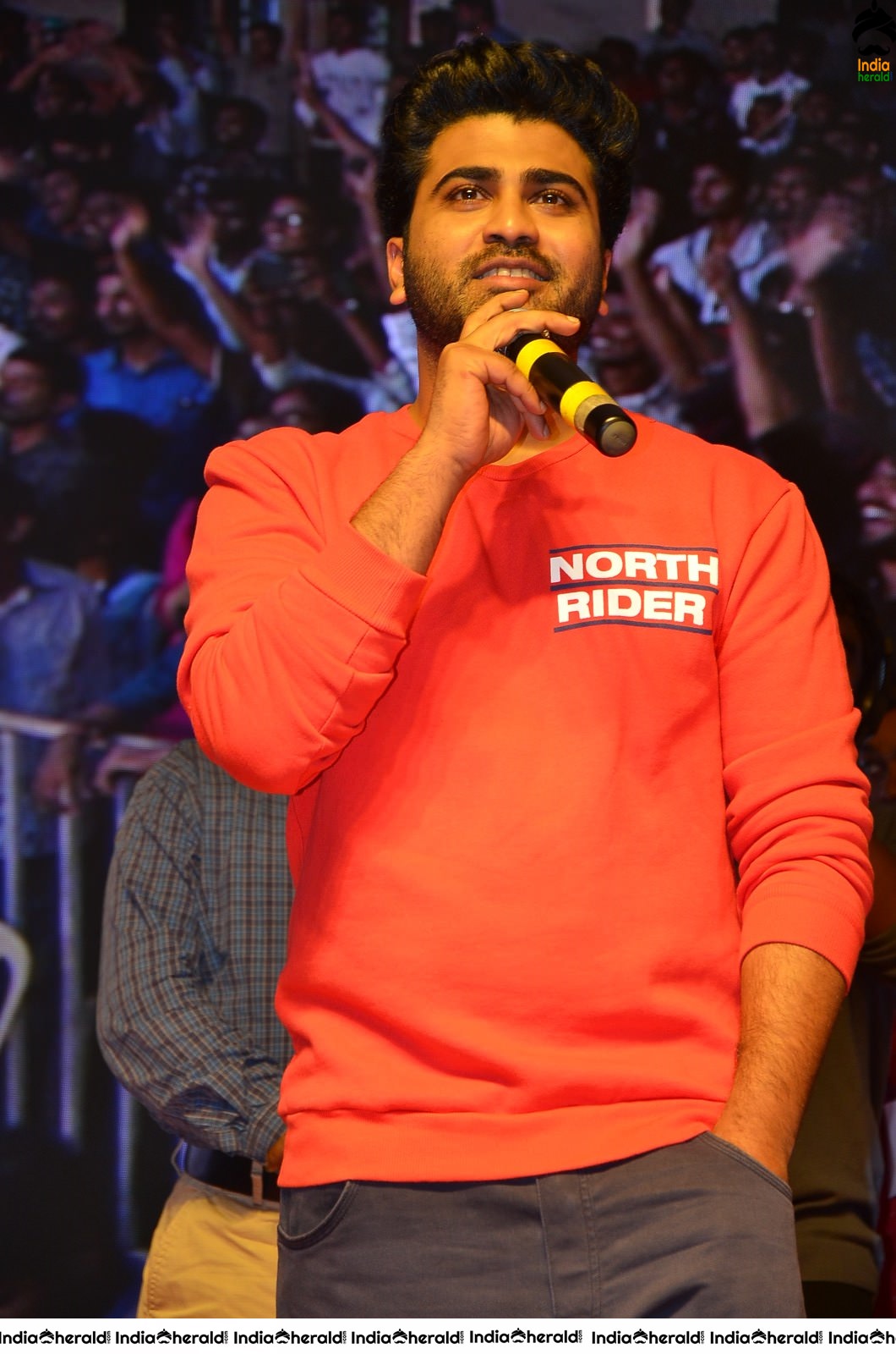 Actor Sharwanand Looking Stylish in Red Tee Set 1