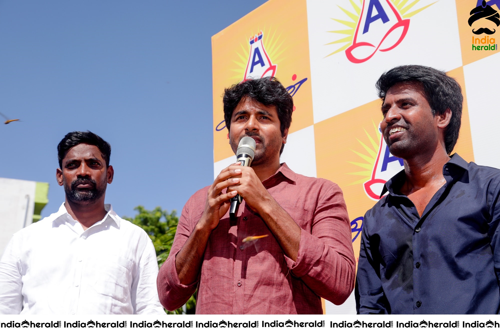 Actor Siva Karthikeyan Opened Comedy Actor Soori Restaurant in Madurai