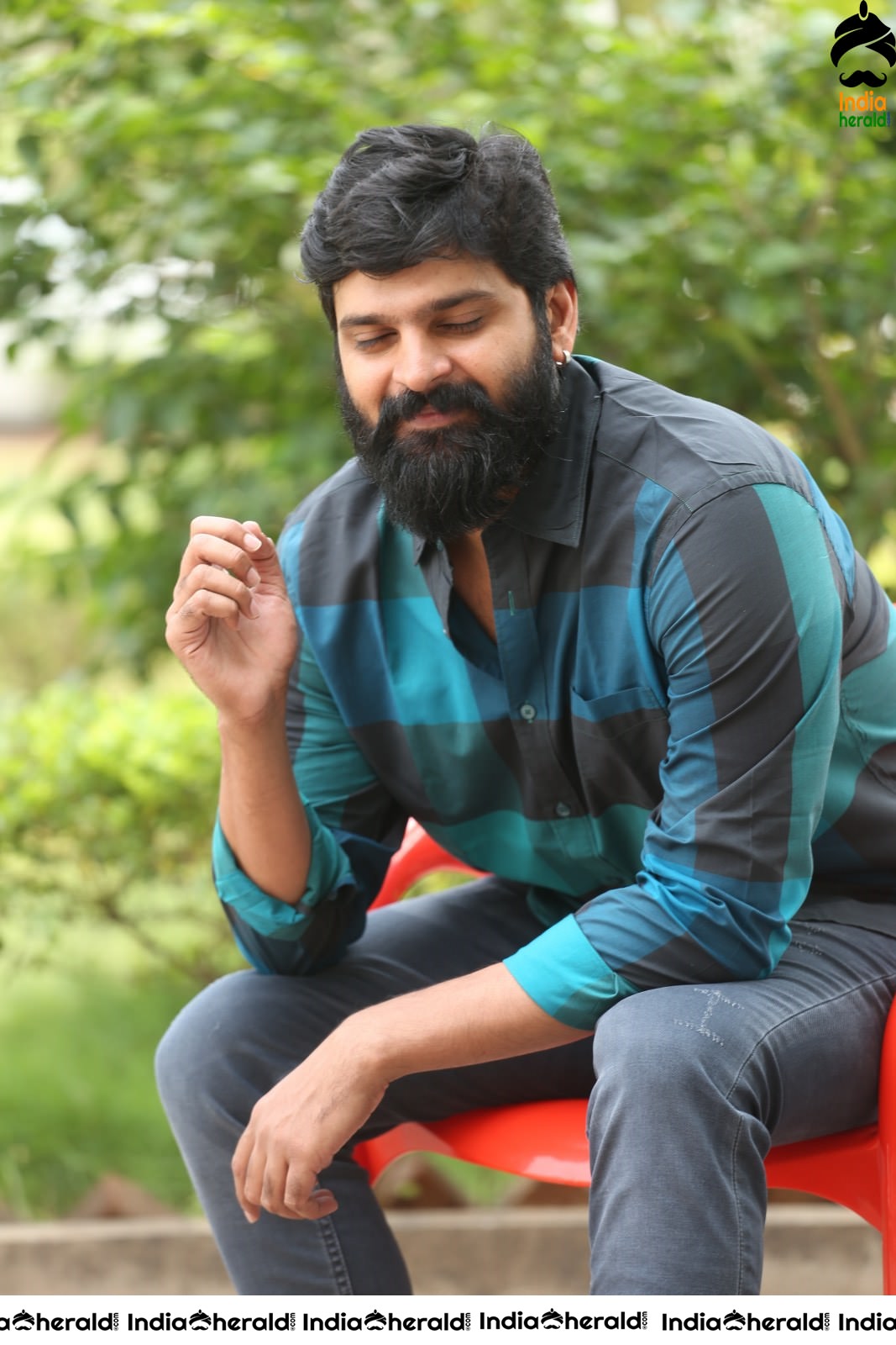 Actor Sree Vishnu Photos while interacting with media