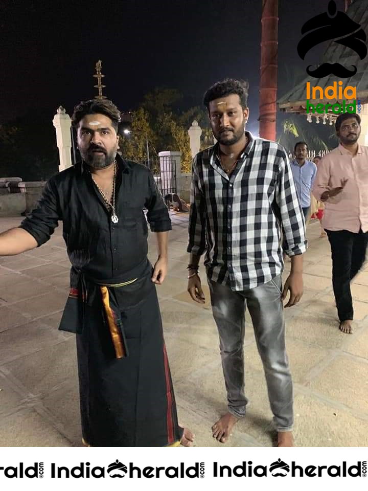 Actor STR goes to Sabarimalai