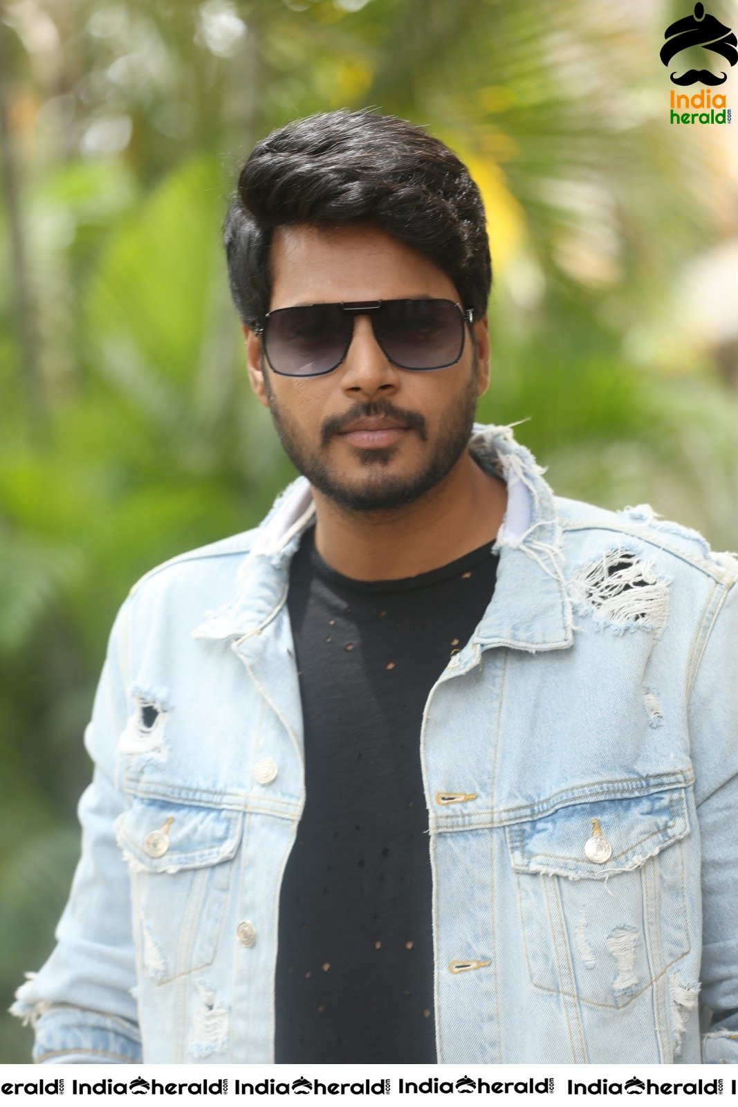 Actor Sundeep Kishan Looking Handsome in Latest Photoshoot Set 1