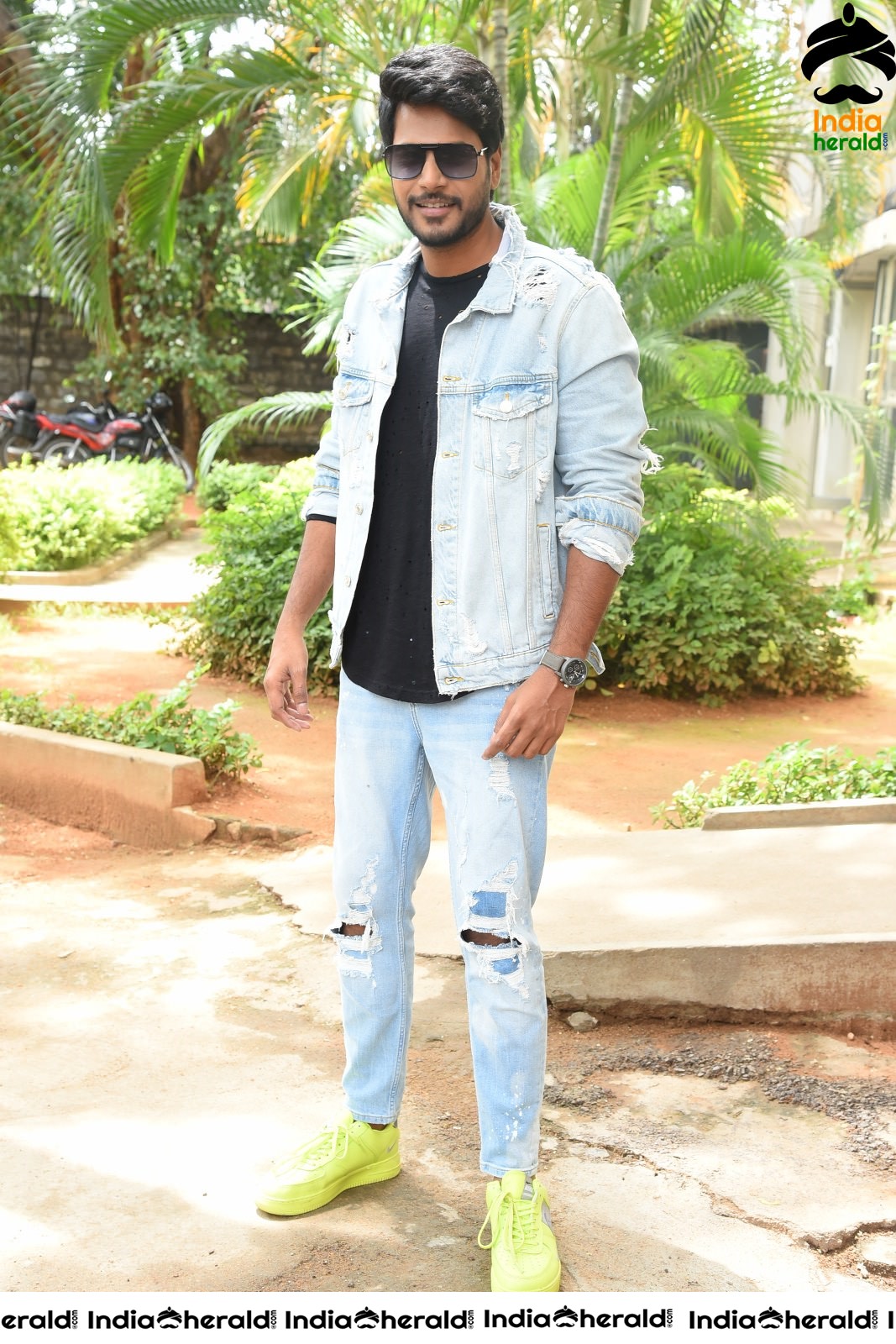Actor Sundeep Kishan Looking Handsome in Latest Photoshoot Set 2