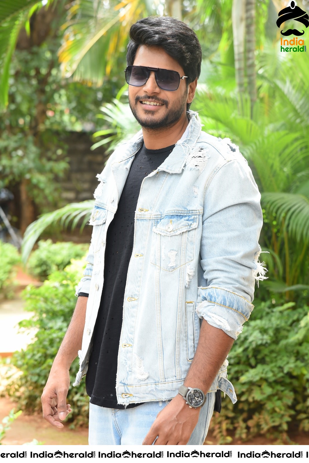 Actor Sundeep Kishan Looking Handsome in Latest Photoshoot Set 3