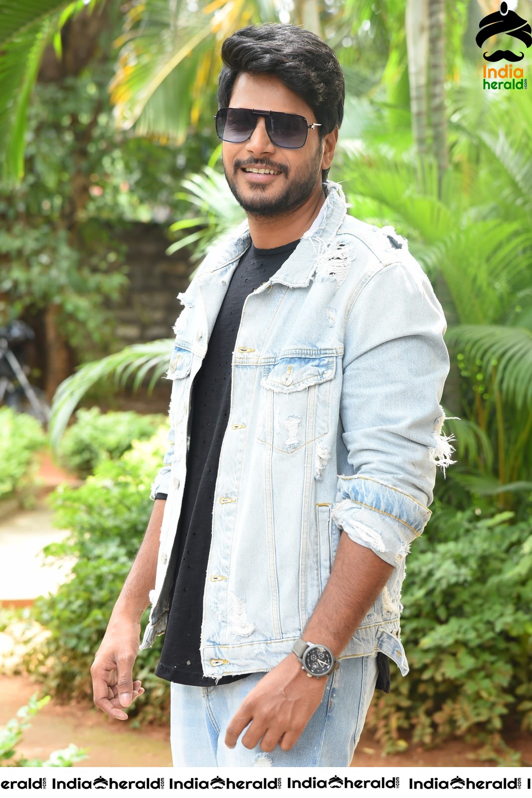 Actor Sundeep Kishan Looking Handsome in Latest Photoshoot Set 3