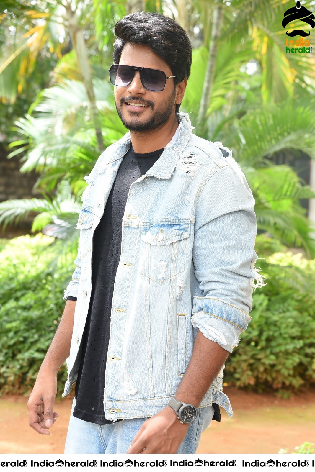 Actor Sundeep Kishan Looking Handsome in Latest Photoshoot Set 3