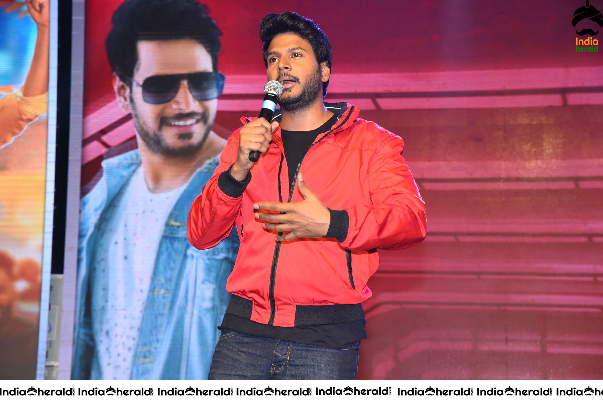 Actor Sundeep Kishan powerful speech before fans Set 2