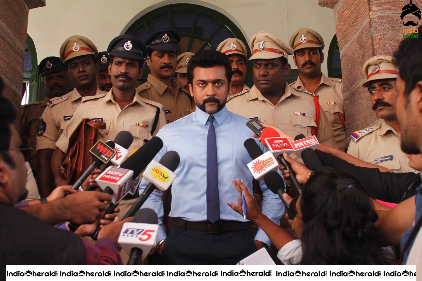 Actor Suriya Unseen Rare Stills from Yamudu Set 1