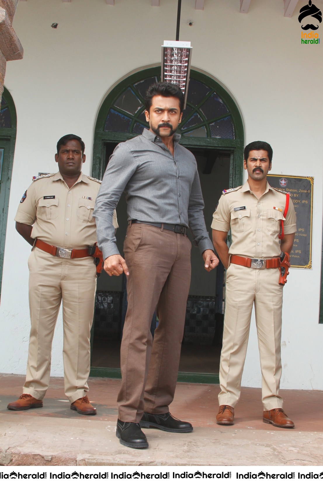 Actor Suriya Unseen Rare Stills from Yamudu Set 2