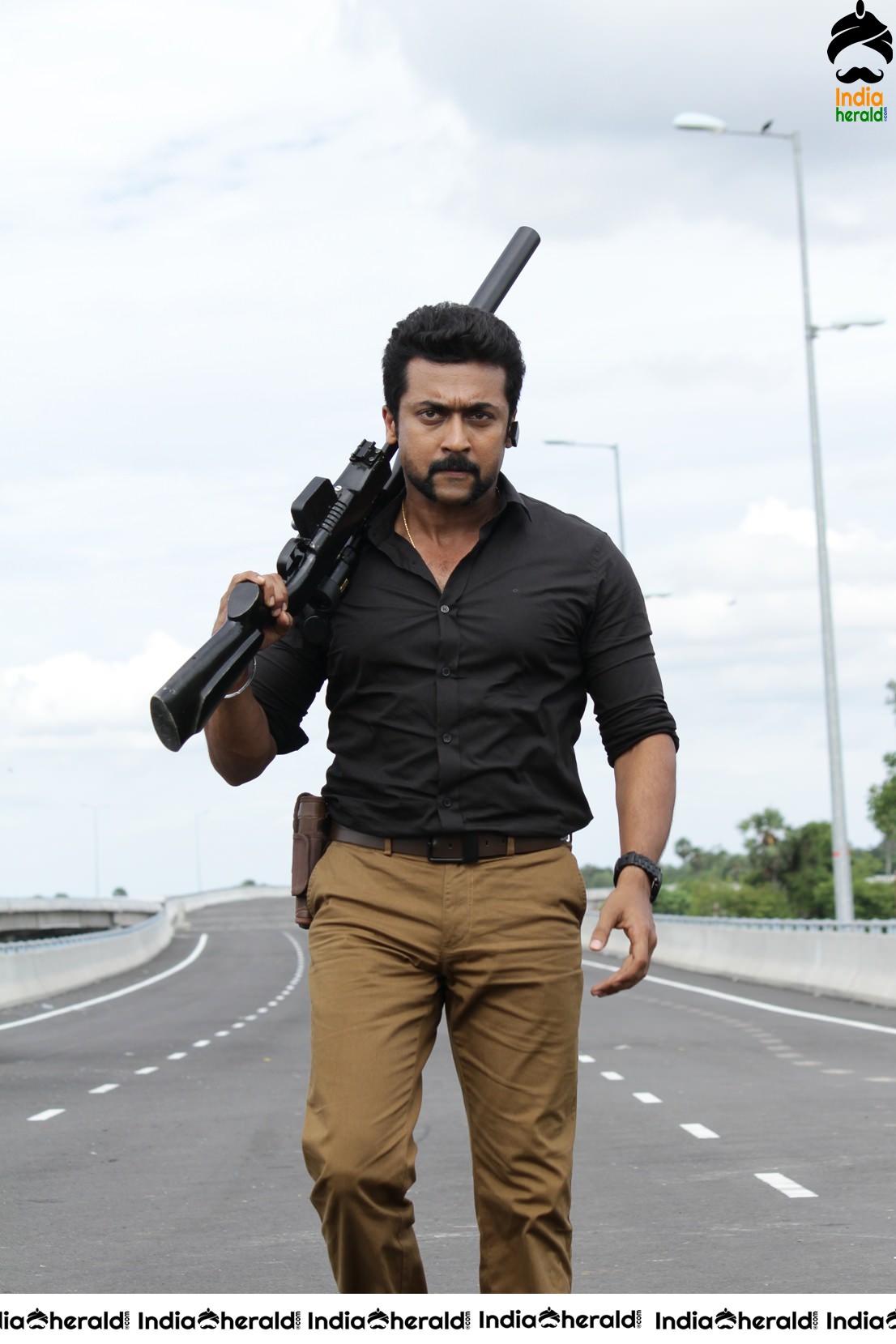 Actor Suriya Unseen Rare Stills from Yamudu Set 4