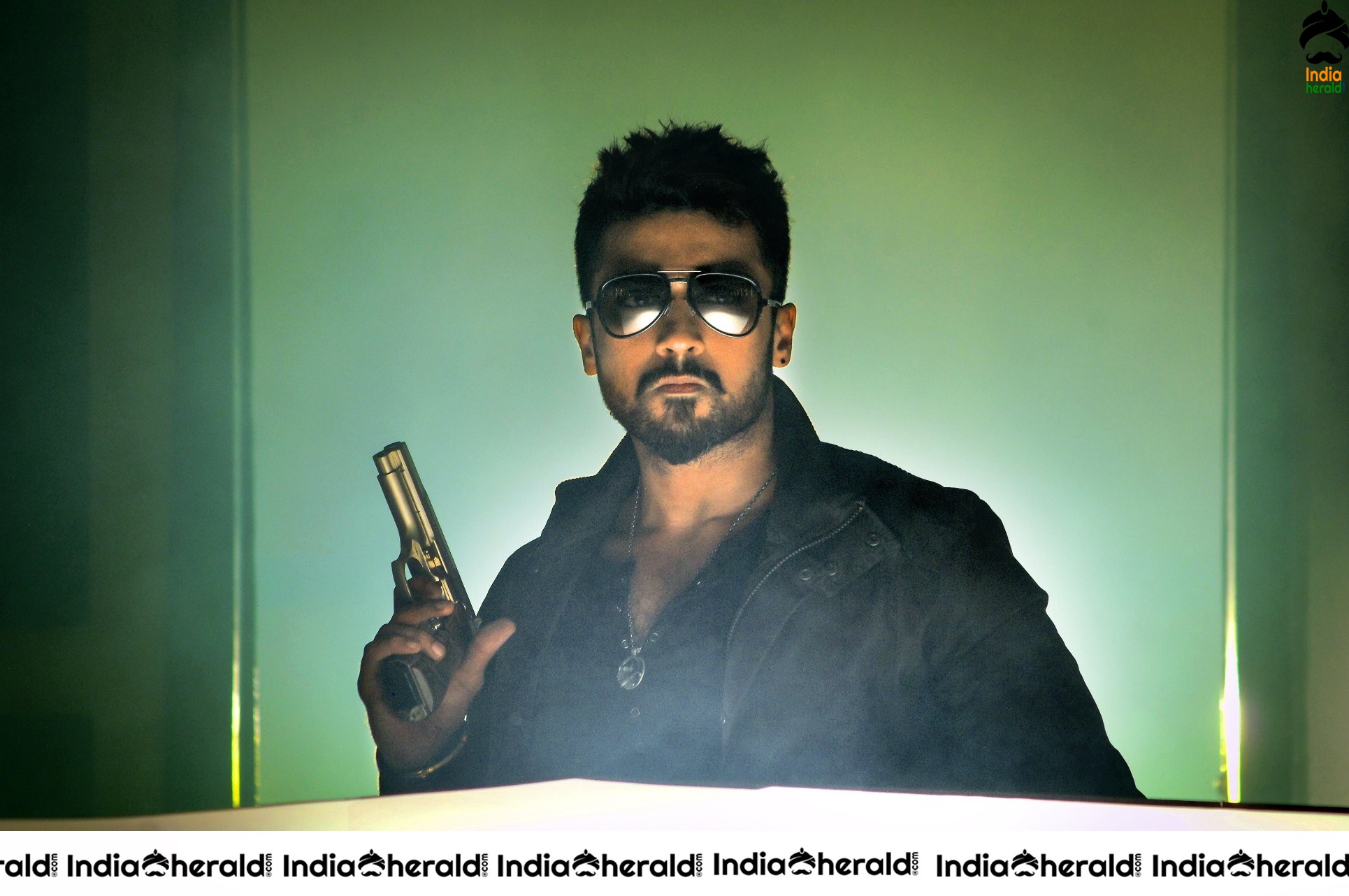 Actor Suriya Unseen Stylish Stills from Anjaan movie Set 1