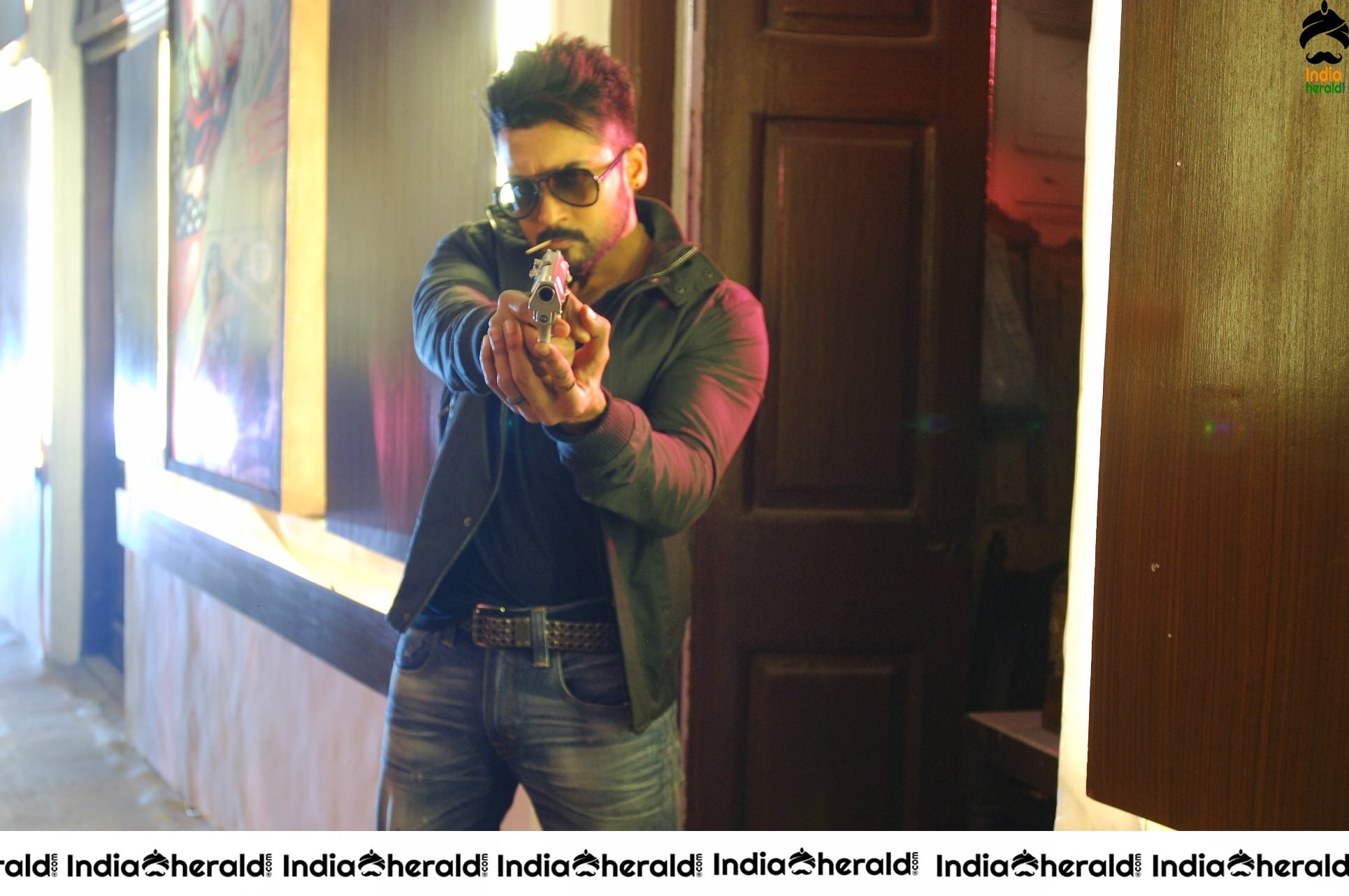 Actor Suriya Unseen Stylish Stills from Anjaan movie Set 1