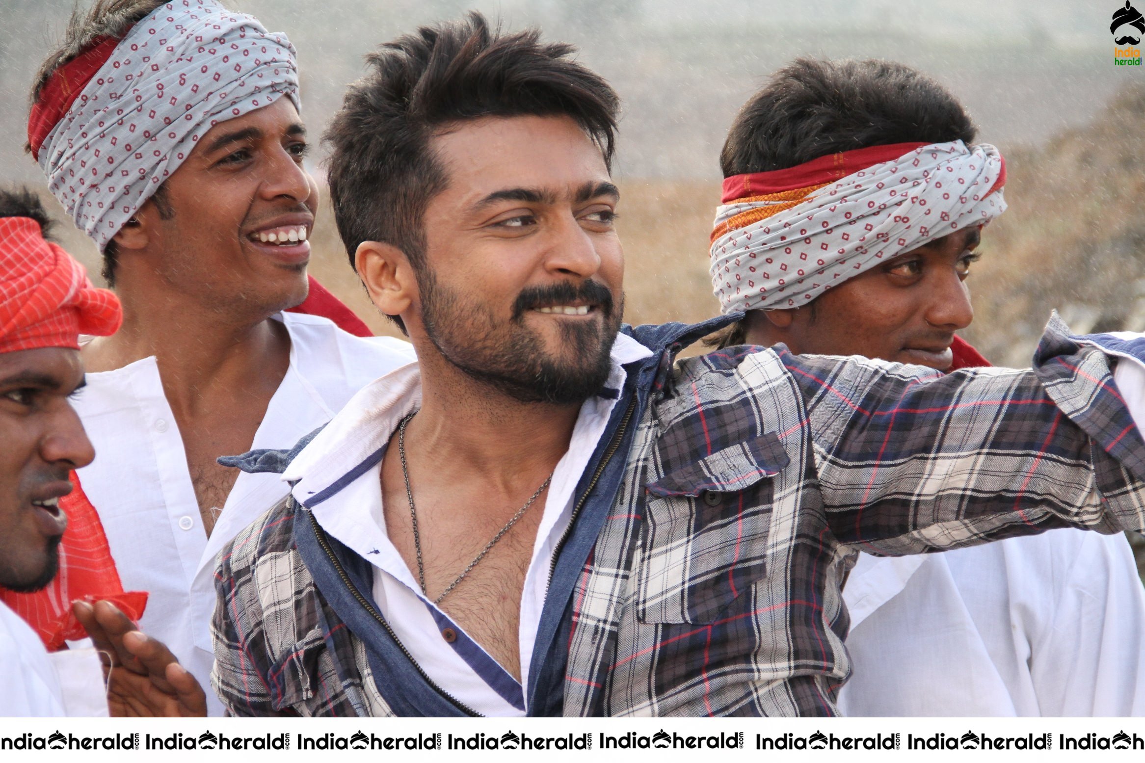 Actor Suriya Unseen Stylish Stills from Anjaan movie Set 2