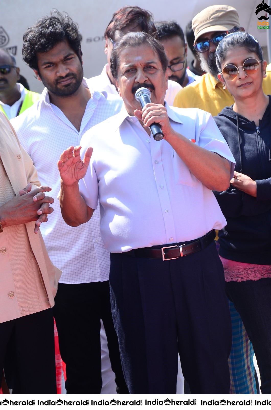 Actor Suriya with his Father Sivakumar takes under privileged Children in Aeroplane for Soorarai Potru Set 2