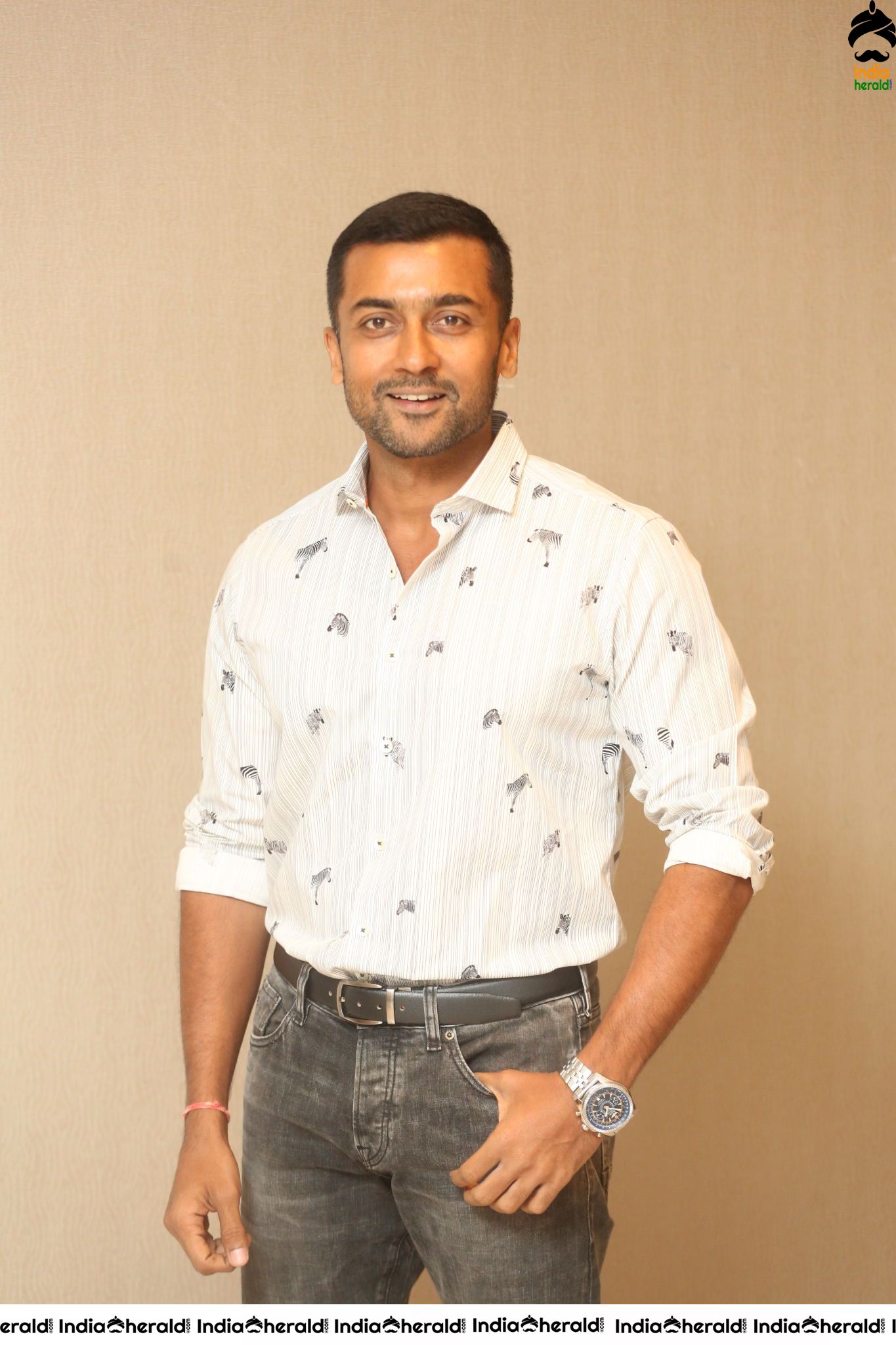 Actor SuryaSivakumar Latest Interview Stills Set 1