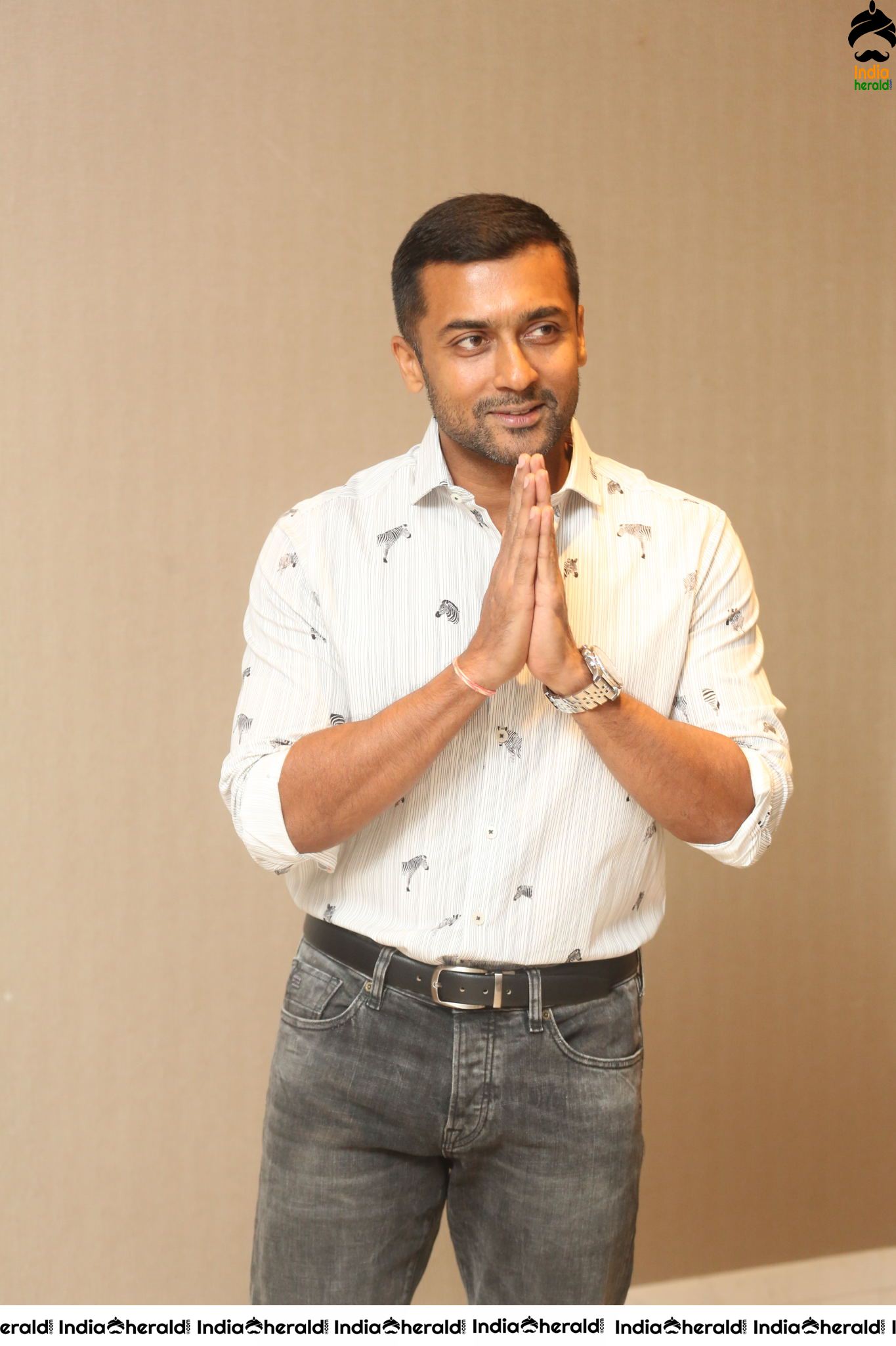 Actor SuryaSivakumar Latest Interview Stills Set 2