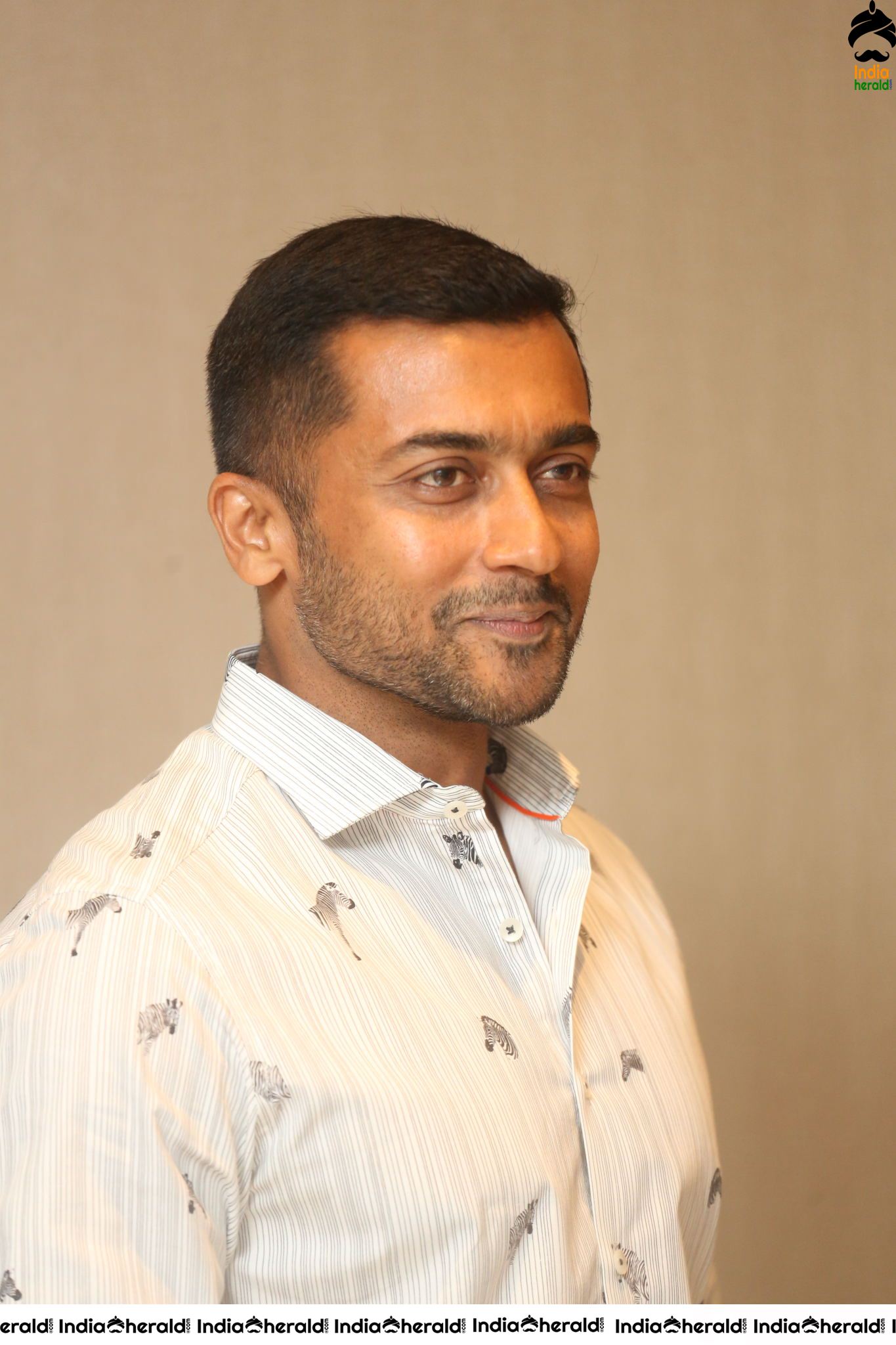 Actor SuryaSivakumar Latest Interview Stills Set 2