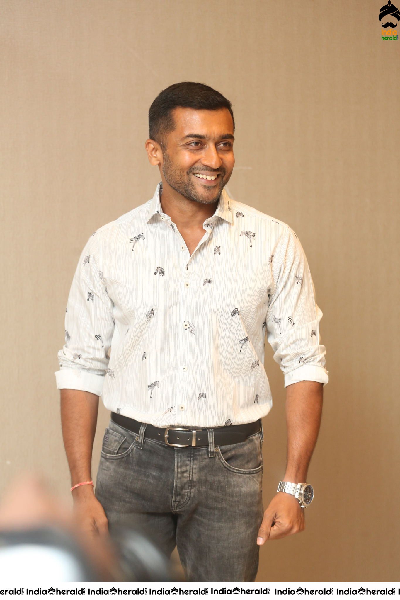 Actor SuryaSivakumar Latest Interview Stills Set 2