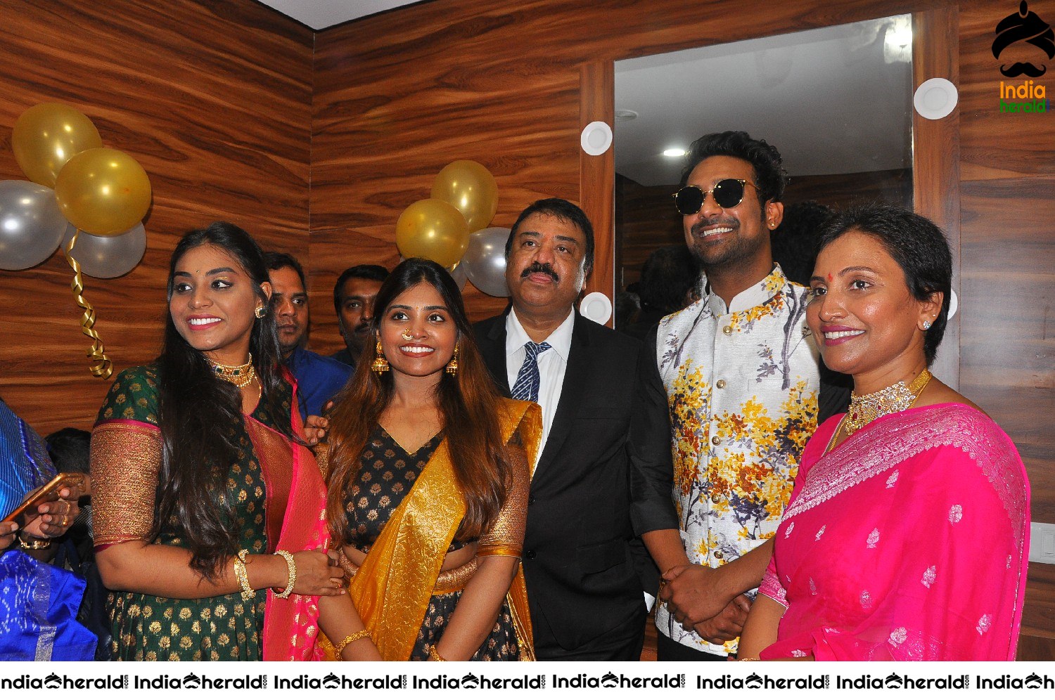 Actor Varun Sandesh inaugurates BeYou Salon at Kazipet Set 2