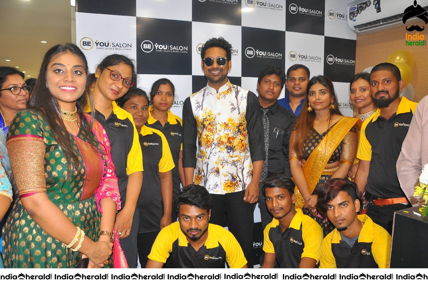 Actor Varun Sandesh inaugurates BeYou Salon at Kazipet Set 3