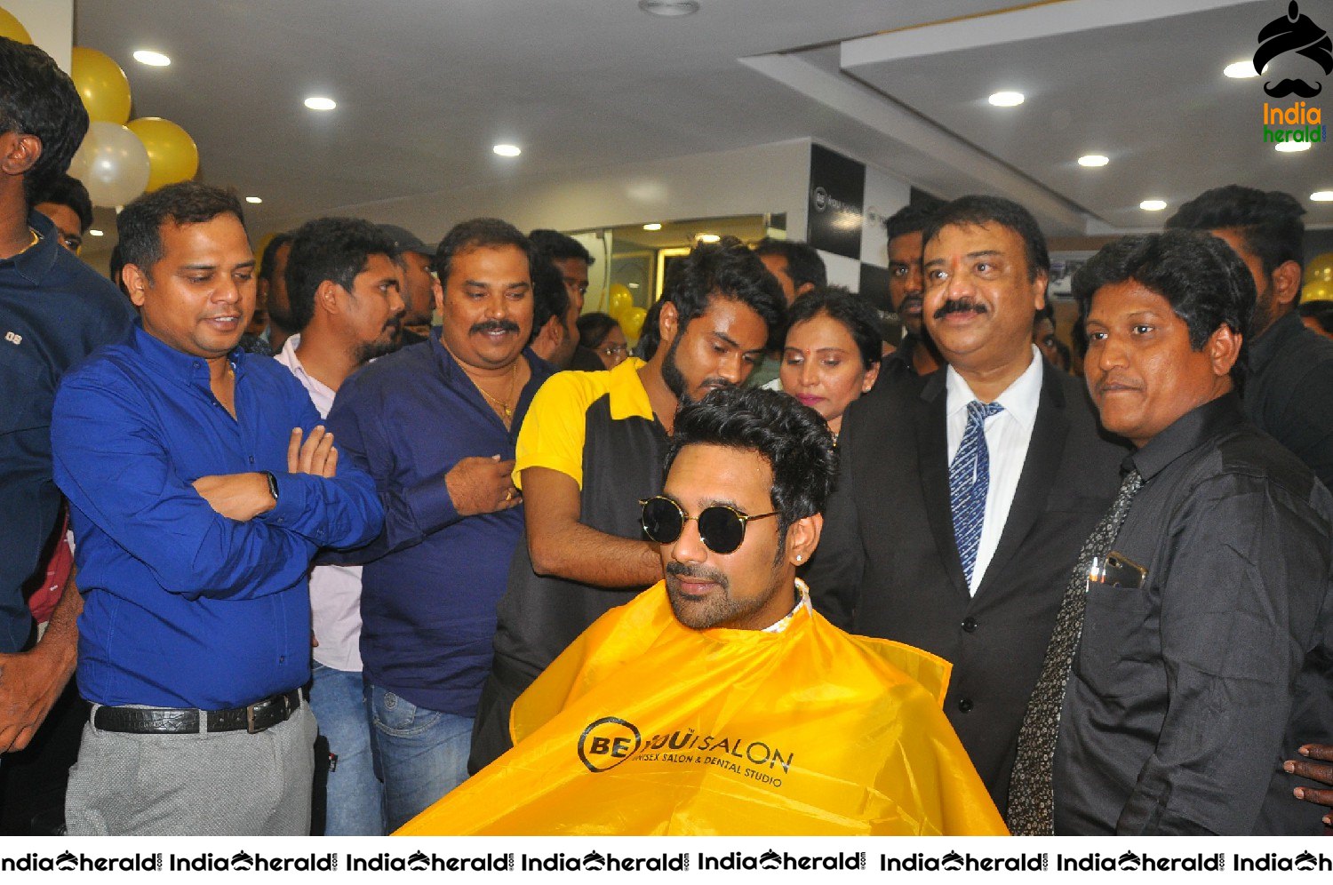 Actor Varun Sandesh inaugurates BeYou Salon at Kazipet Set 4