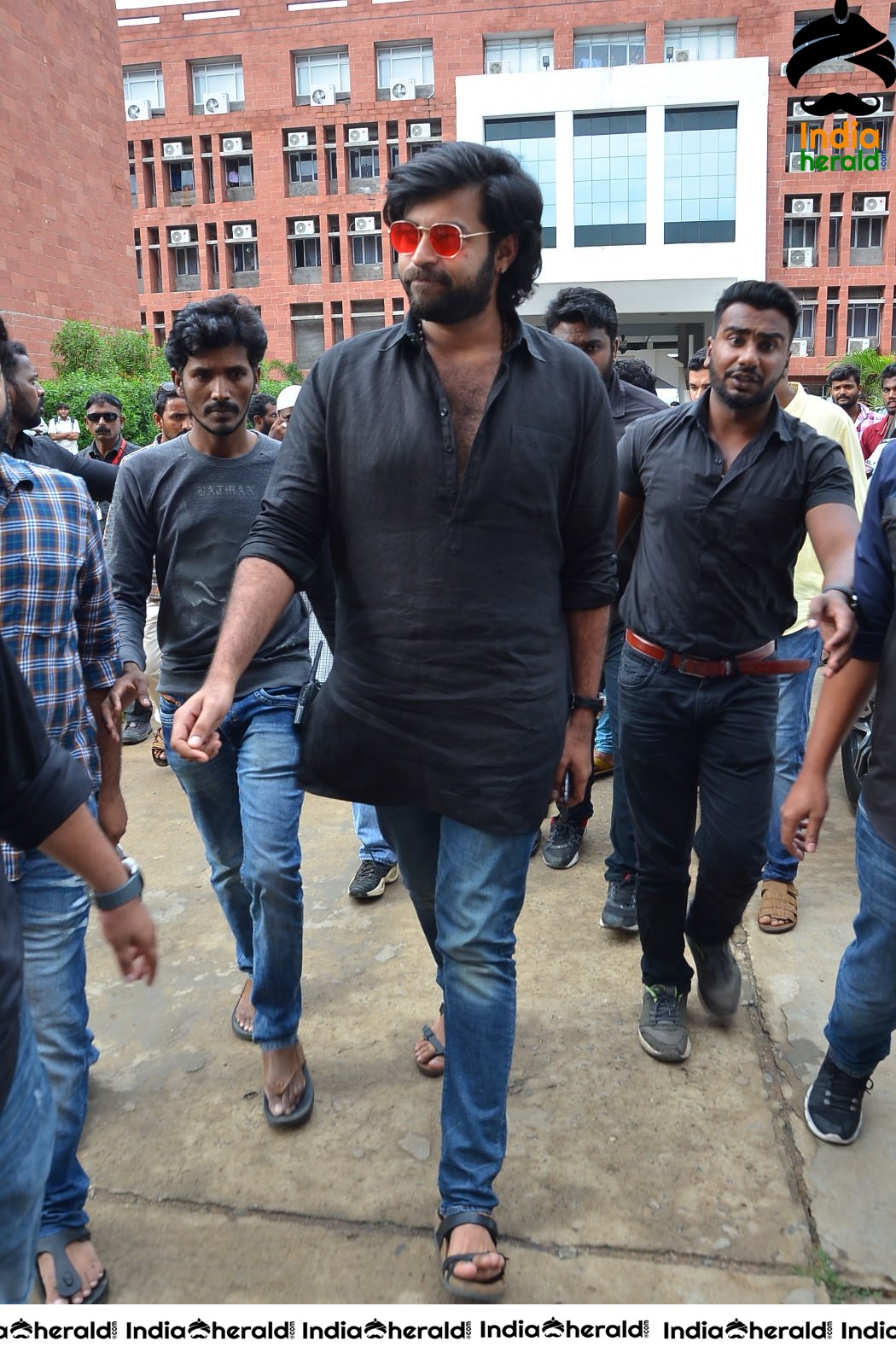 Actor Varun Tej At Vijayawada VVIT College Set 1