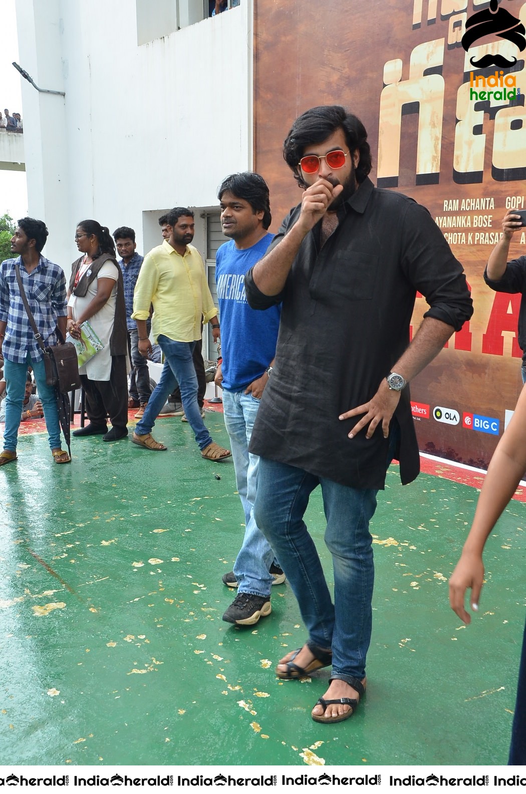 Actor Varun Tej At Vijayawada VVIT College Set 2