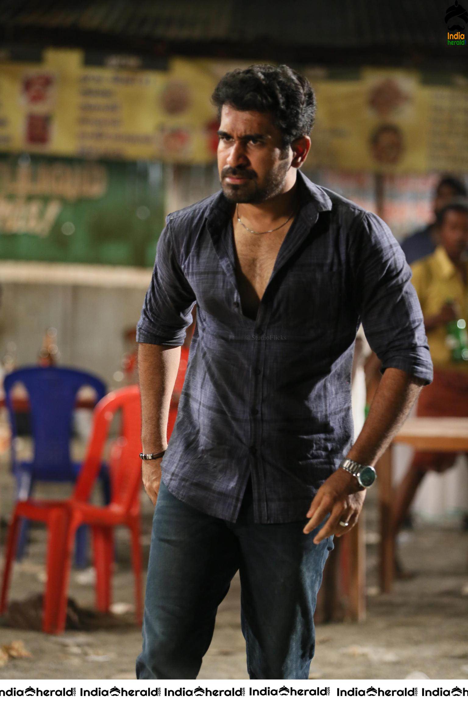 Actor Vijay Antony Photos from Khaali Set 3