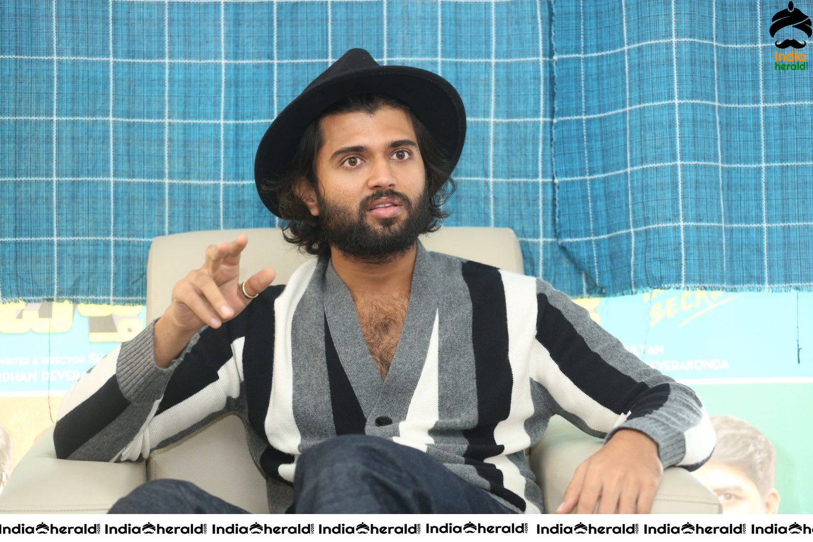 Actor Vijay Devarakonda Interview Post MMC Success Set 1