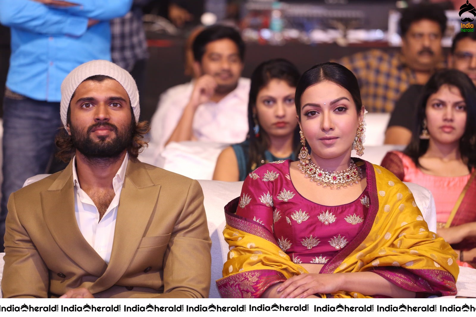 Actor Vijay Deverakonda greets the cast and crew of WFL team