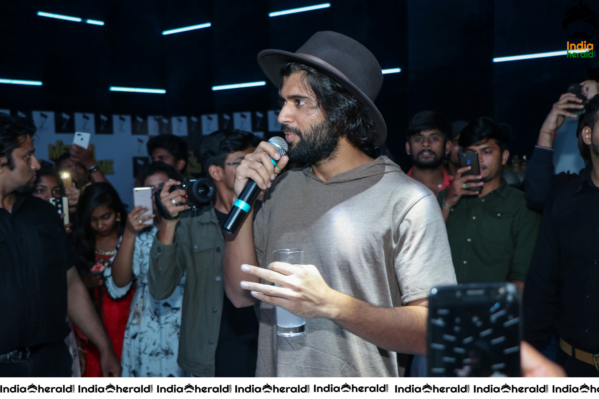 Actor Vijay Deverakonda Latest Clicks at Meeku Maathrame Chepta Party Set 2