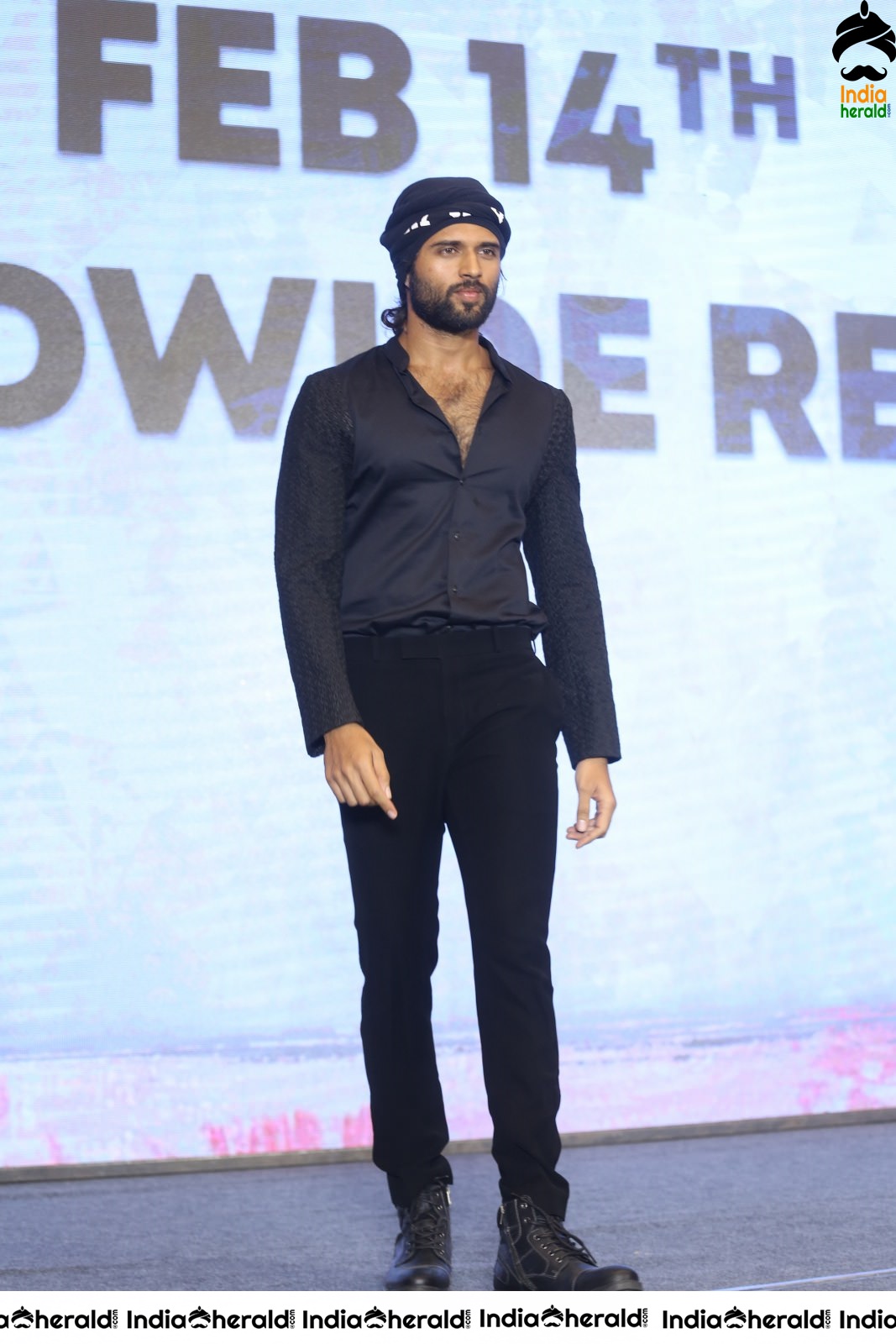 Actor Vijay Deverakonda Looking Dapper in Black Set 1