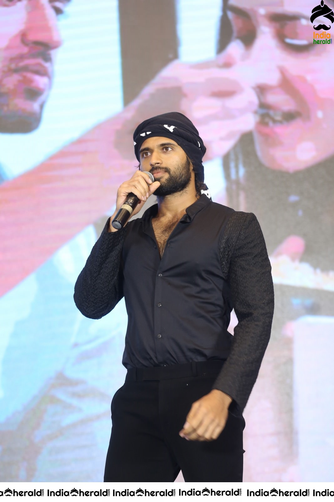 Actor Vijay Deverakonda Looking Dapper in Black Set 1