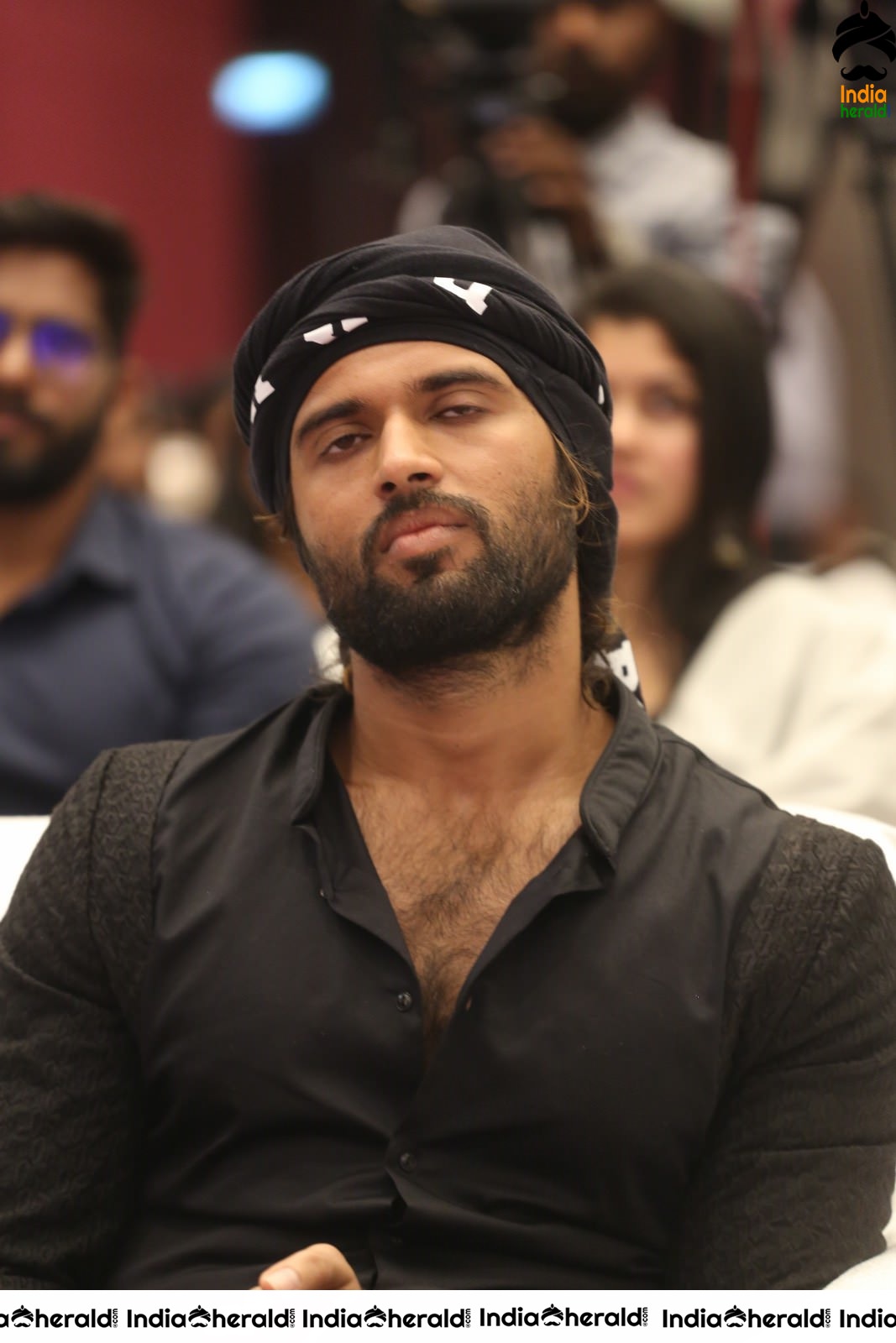 Actor Vijay Deverakonda Looking Dapper in Black Set 1