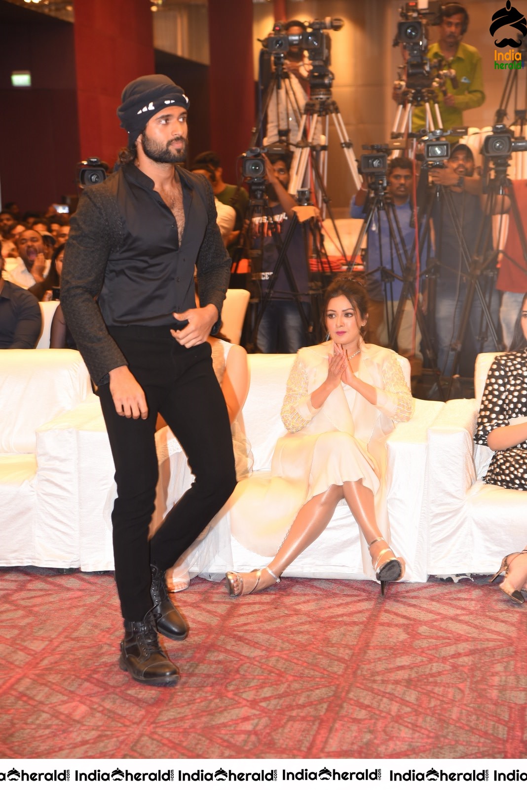 Actor Vijay Deverakonda Looking Dapper in Black Set 2