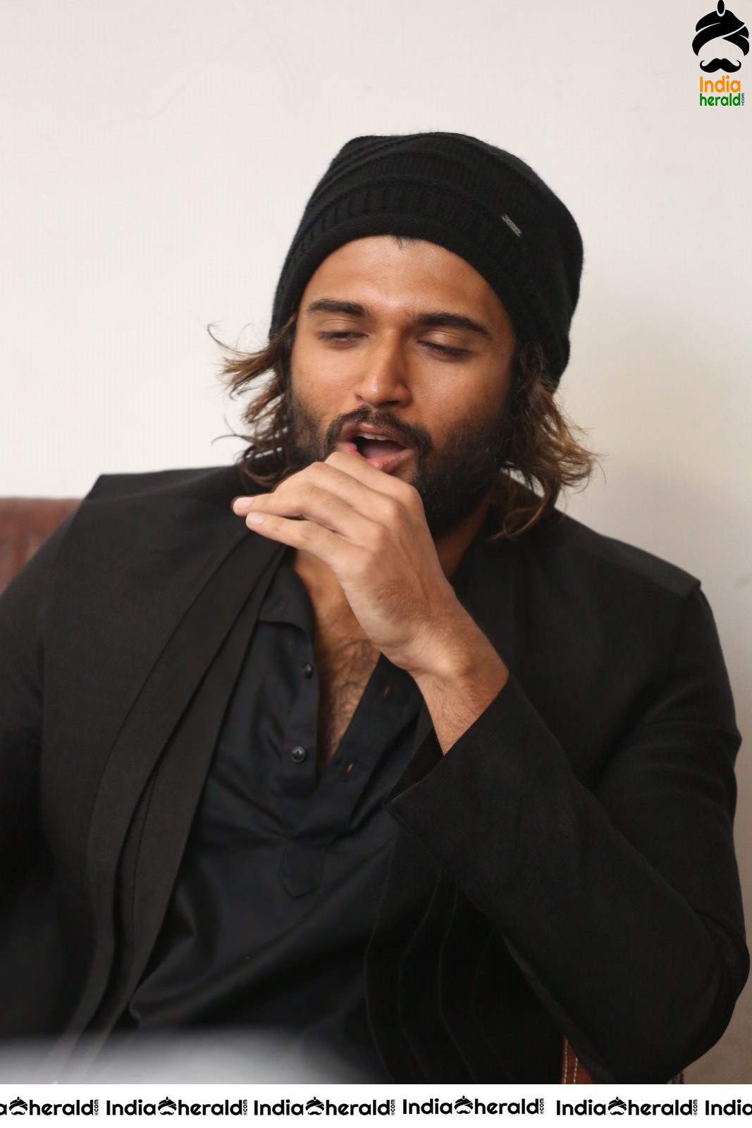 Actor Vijay Deverakonda Looking like a Hot Hunk in Black