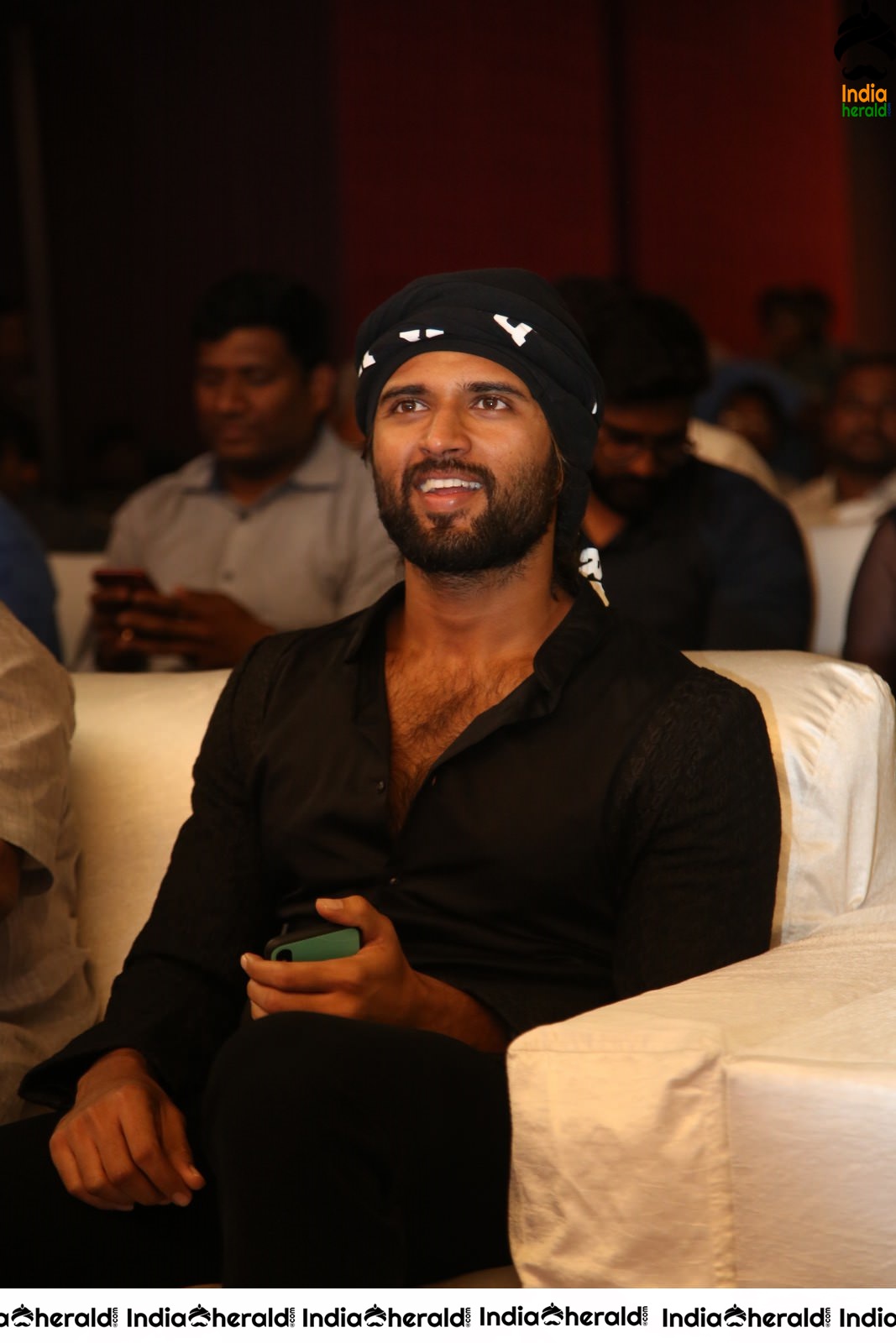 Actor Vijay Deverakonda Looking Stylish in Black in these Latest Stills Set 1