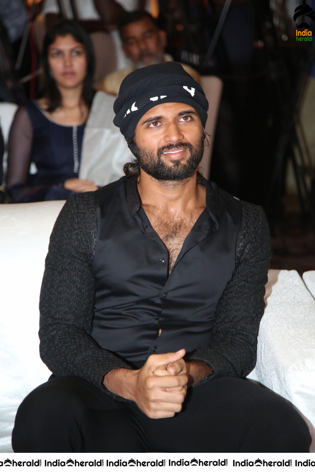 Actor Vijay Deverakonda Looking Stylish in Black in these Latest Stills Set 1