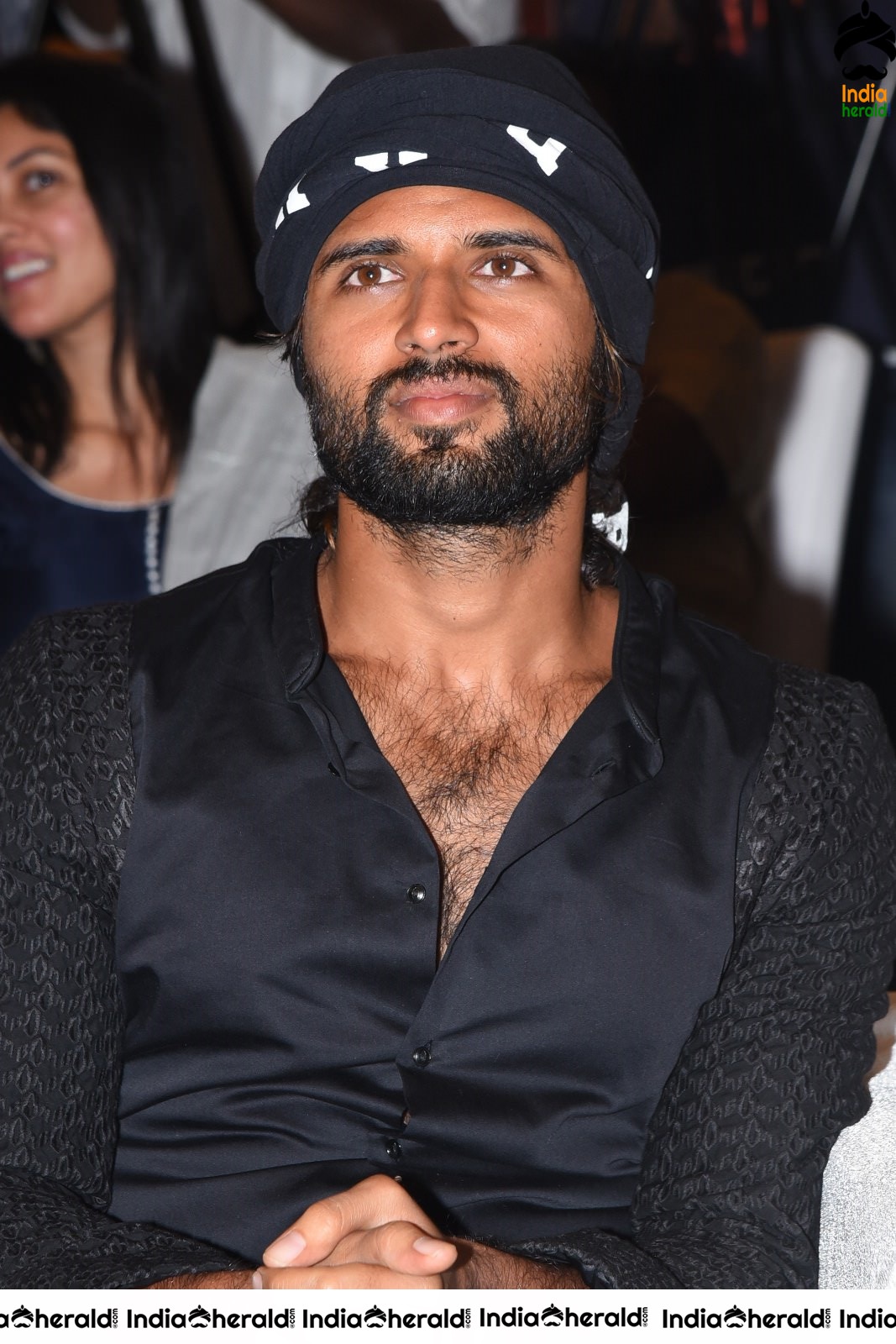 Actor Vijay Deverakonda Looking Stylish in Black in these Latest Stills Set 2