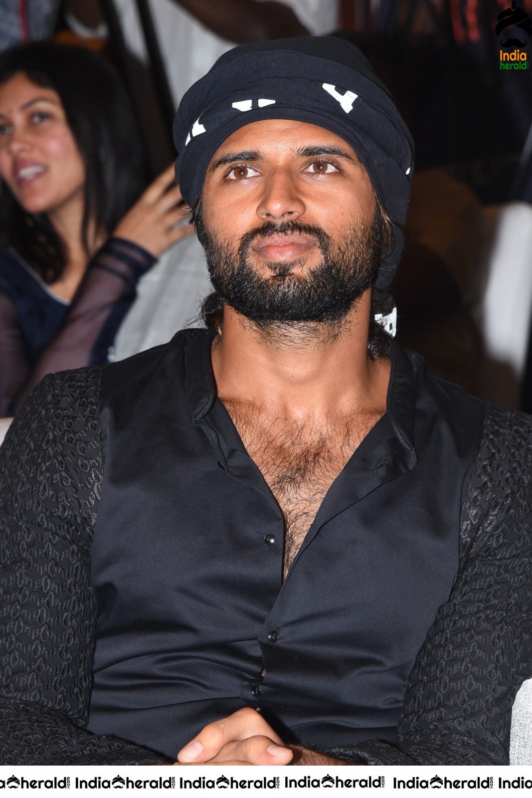 Actor Vijay Deverakonda Looking Stylish in Black in these Latest Stills Set 2