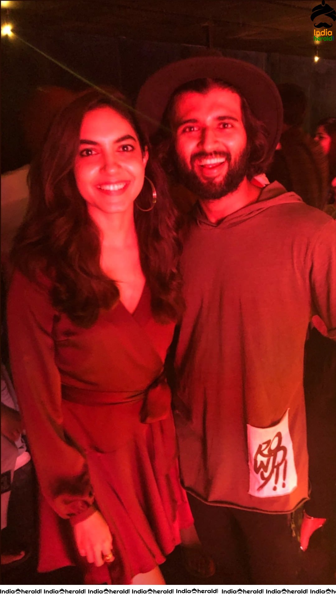 Actor Vijay Deverakonda Spotted with his Pellichoopulu pair Ritu Varma