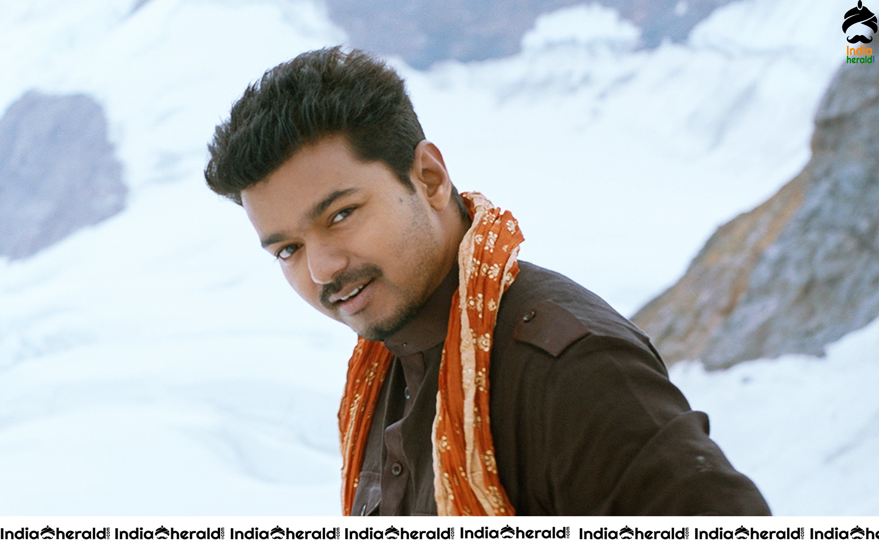 Actor Vijay Rare and Unseen HD Stills from Thuppakki Set 4