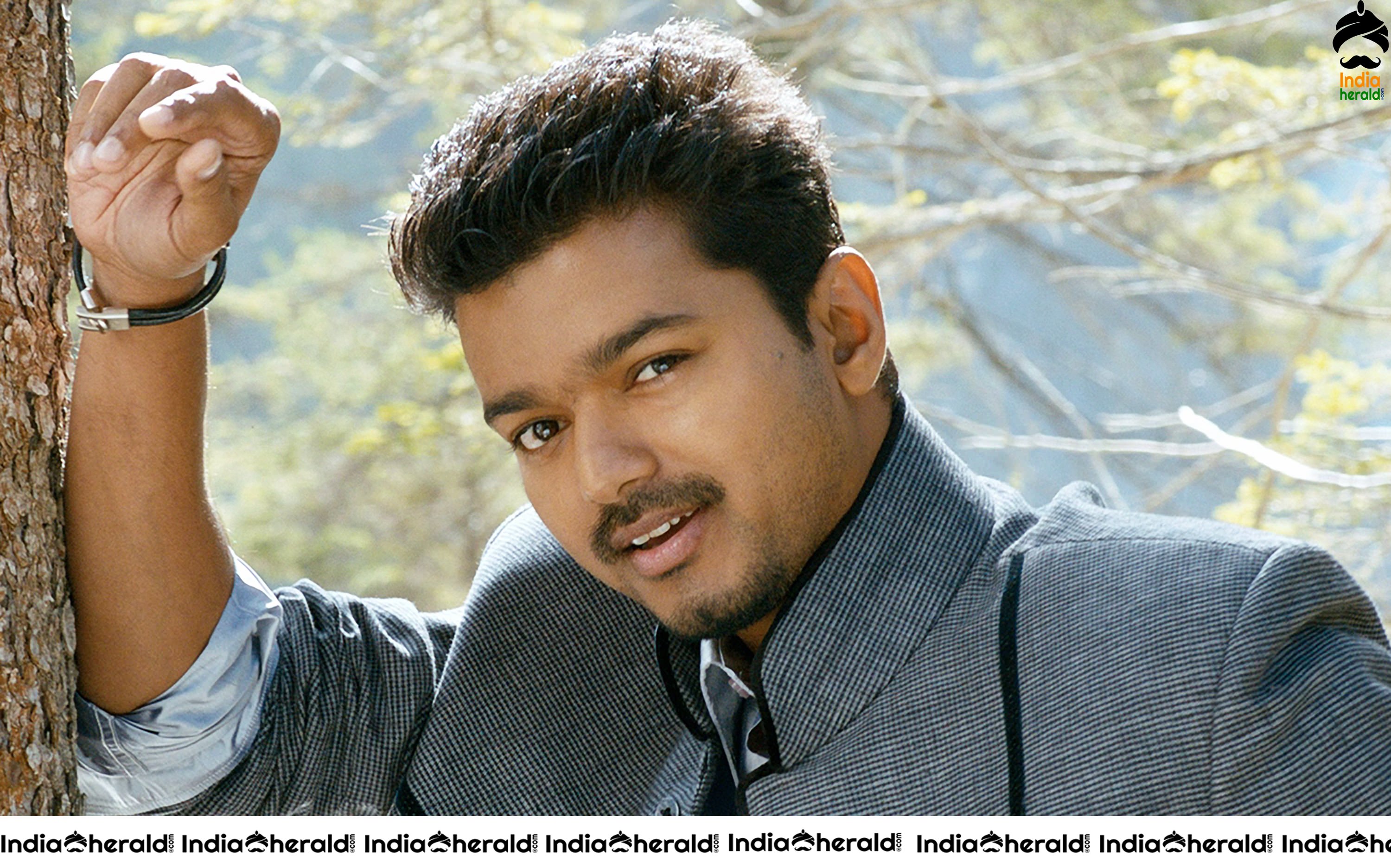 Actor Vijay Rare and Unseen HD Stills from Thuppakki Set 4