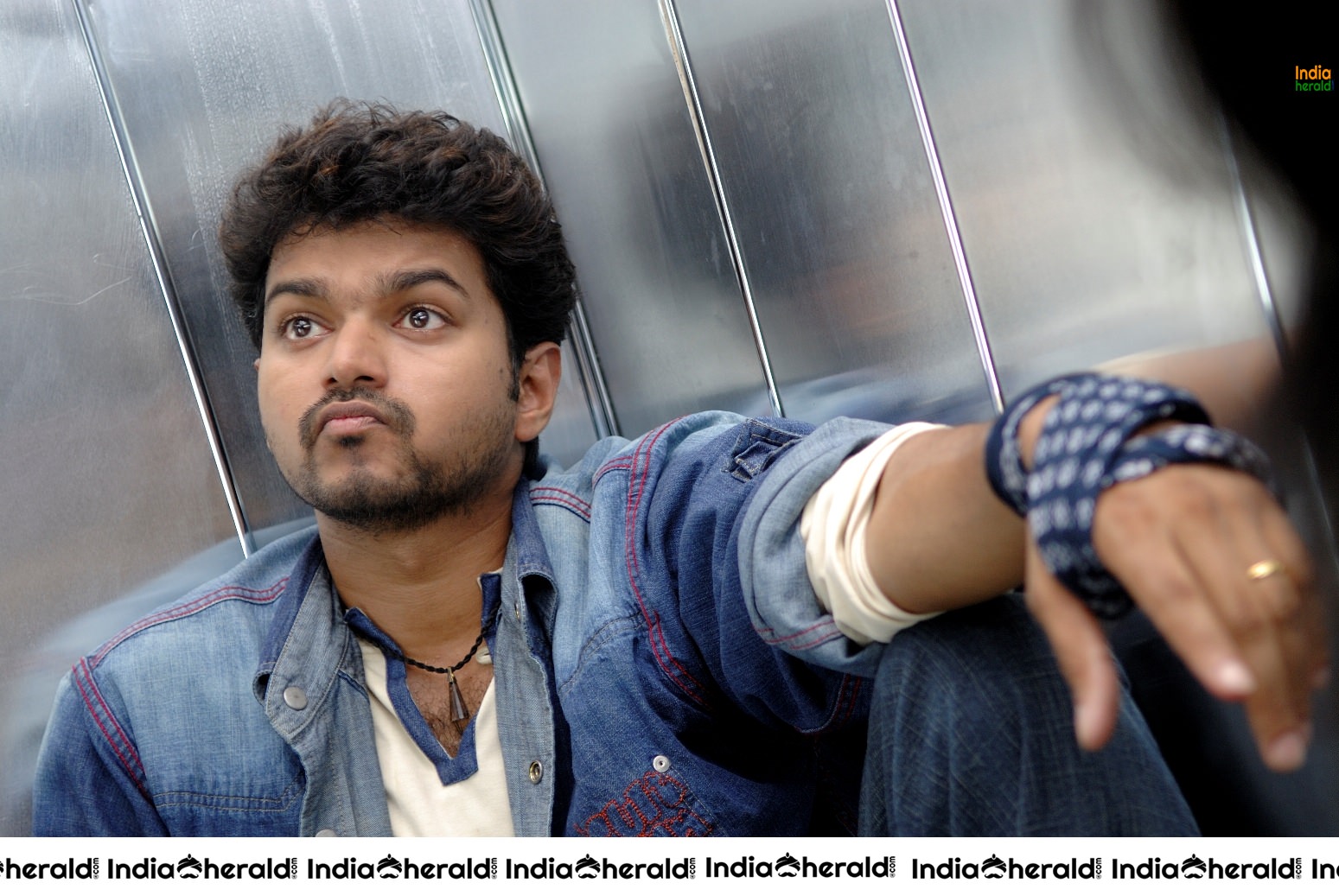 Actor Vijay Rare Photos with Asin while shooting and also On the Screen Set 2